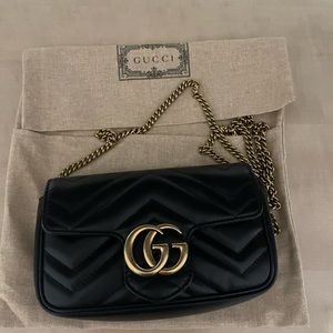 COPY - Like new GG Marmont matelassé leather super mini bag